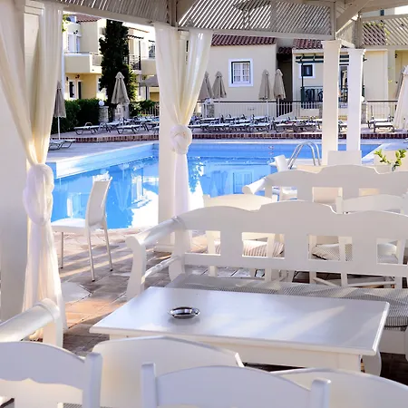 Hotel Momi Slow Living Hersonissos (Crete)