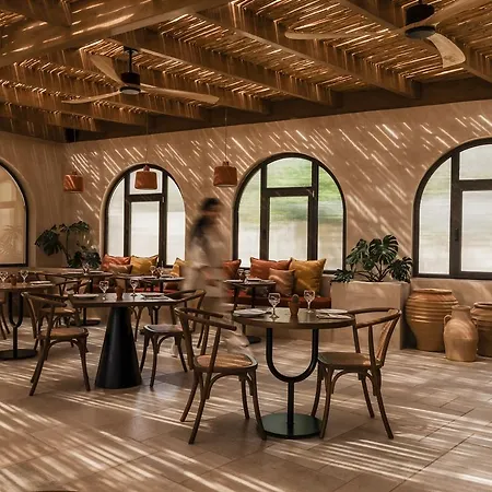 Momi Slow Living Hotel 4*